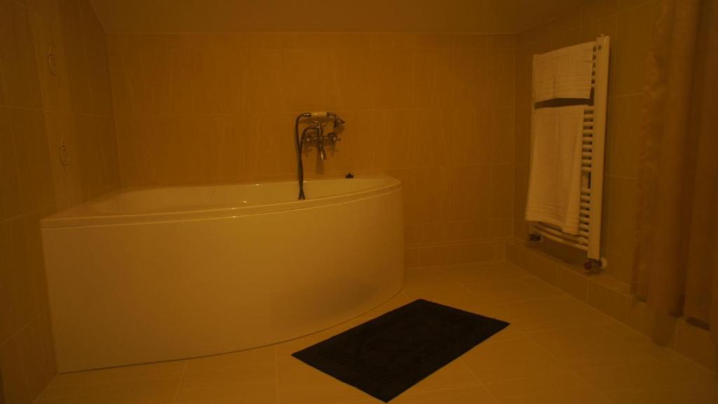 Zloty Dworek Motel Nieporet Bilik gambar